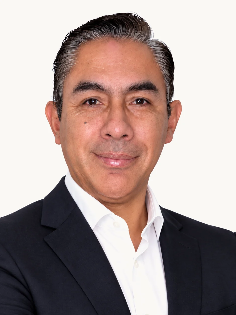 Cristhian Velazco, consultor de Abejorro